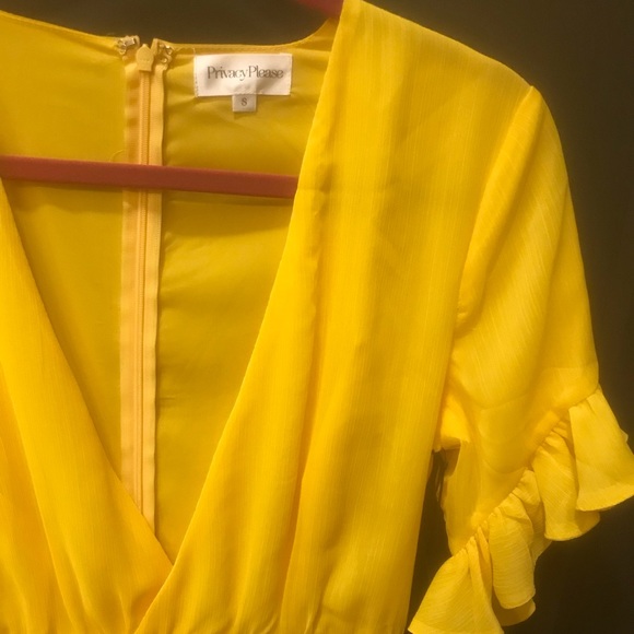 Privacy Please Chrysanthemum Gown in Yellow - Picture 6 of 6